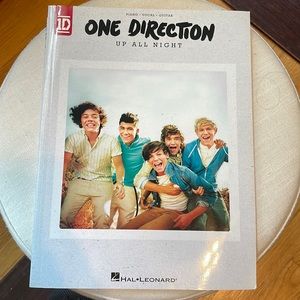 One direction Piano/Vocals/Guitar book